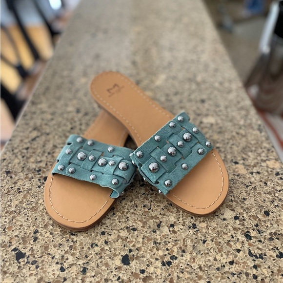 Marc Fisher Ltd Pacca Studded and Aqua Leather - Picture 2 of 4